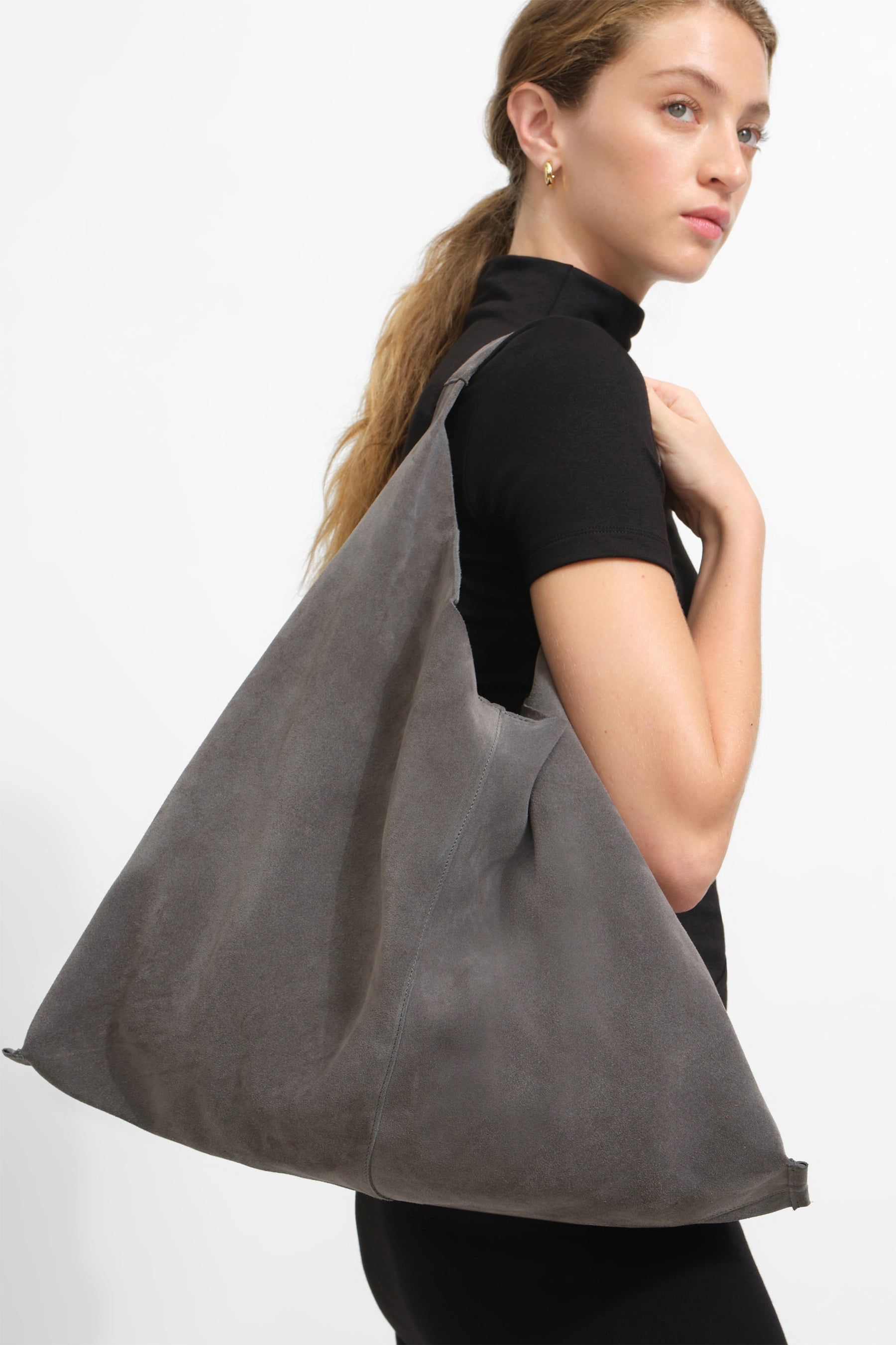 #Anthracite Suede