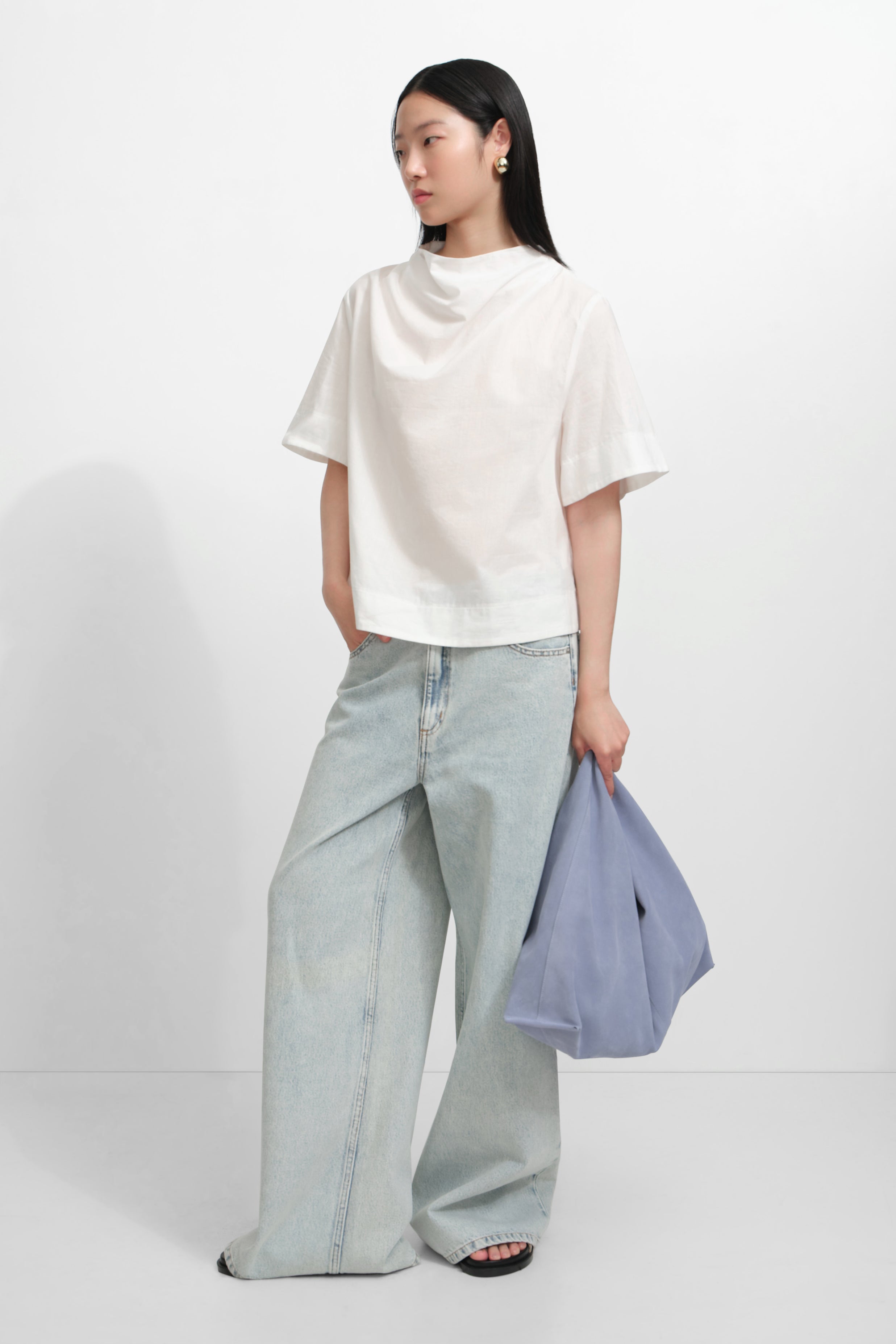 #Off White