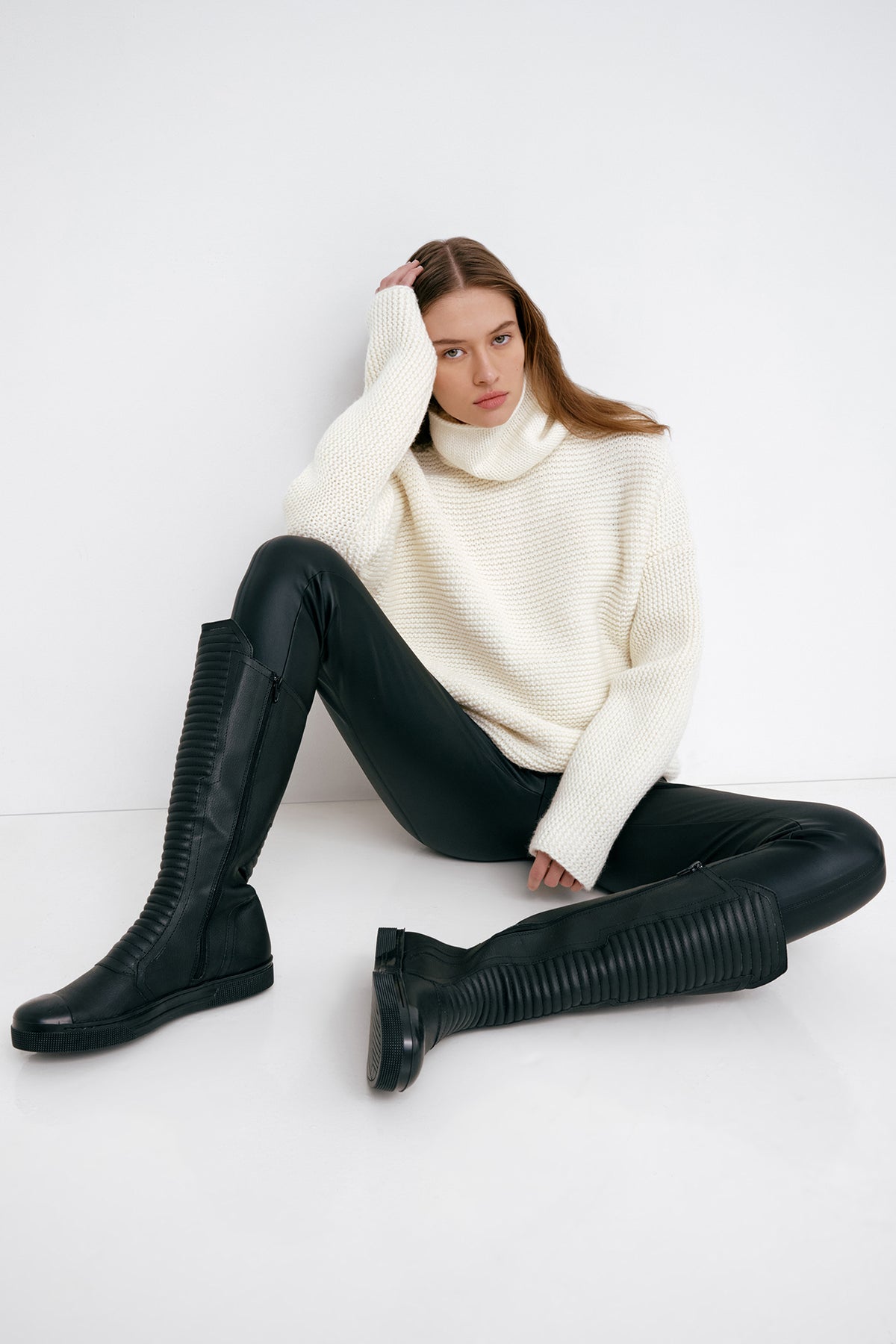Italian Leather Knee-High Boot | Banana Republic Italian leather knee high boots display picture 1