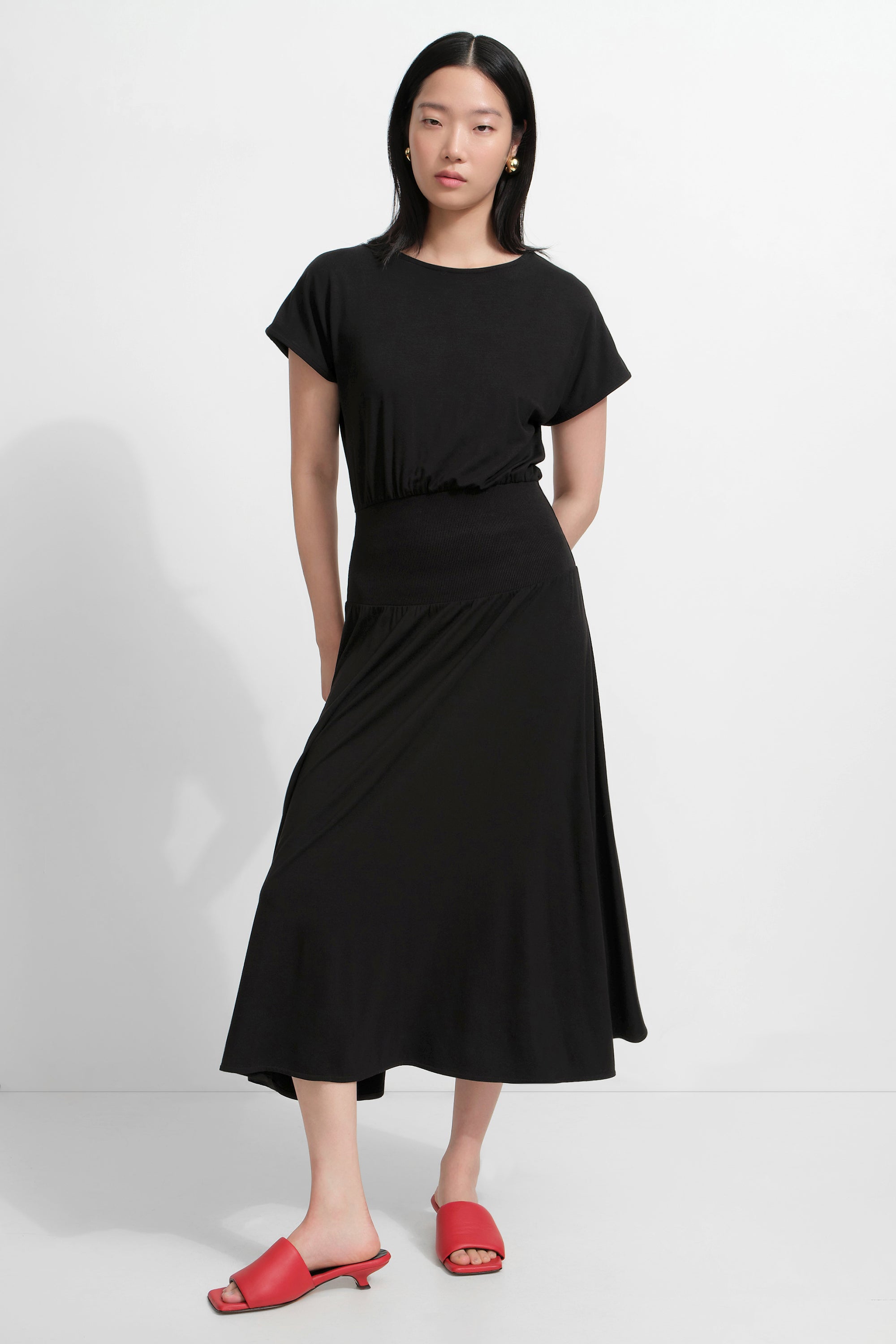 Casual Dresses: Everyday Minimalist Styles | Marcella
