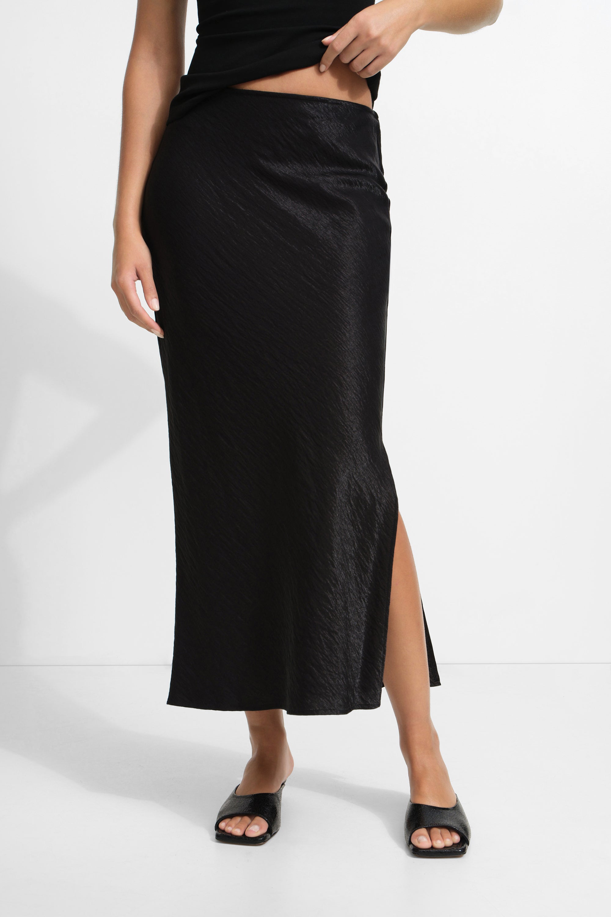 Women's Pants, Leggings & Skirts | Marcella