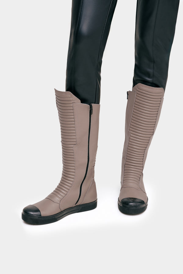 #Taupe