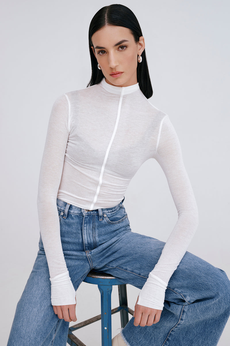 #Off White