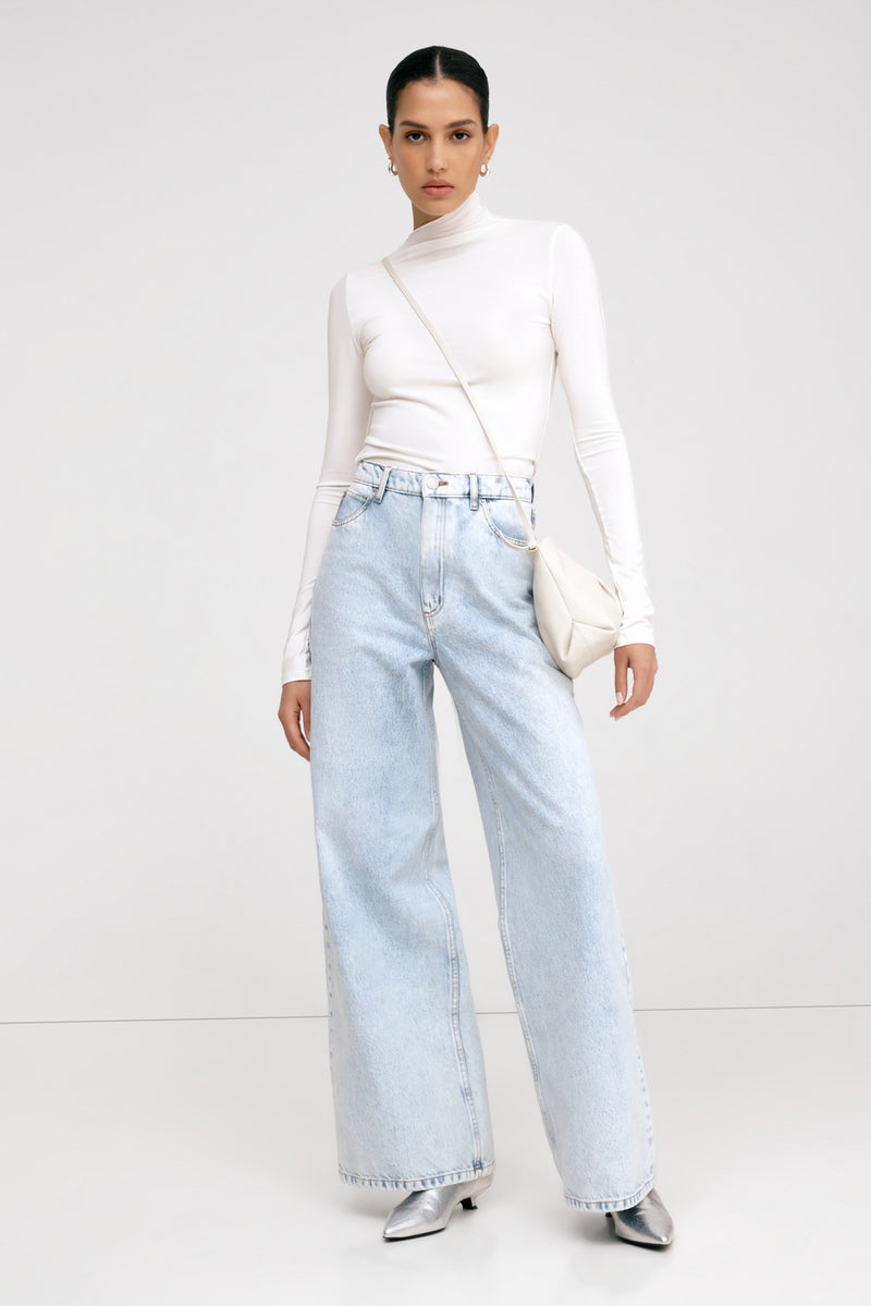 #Off White