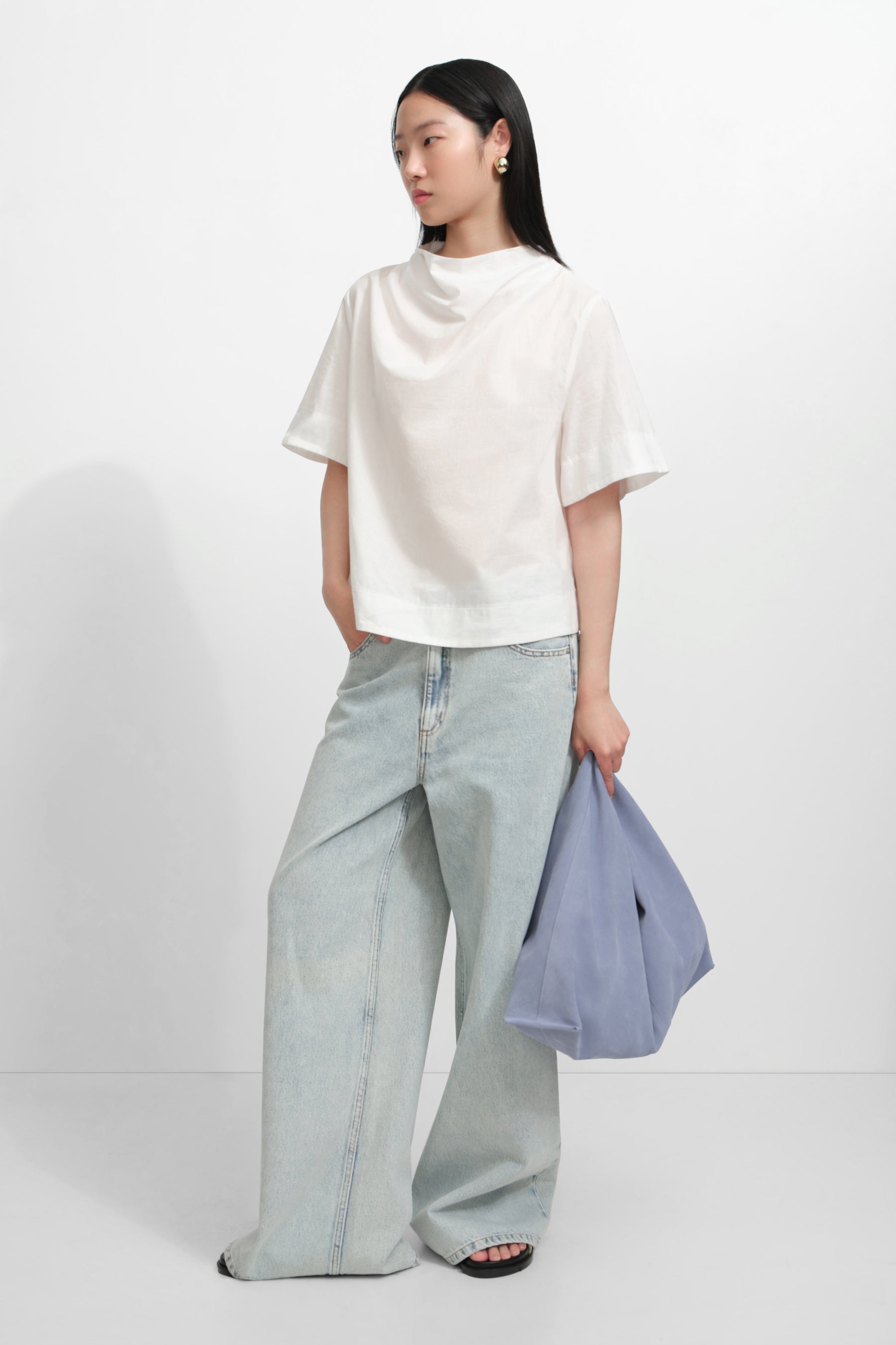 #Off White