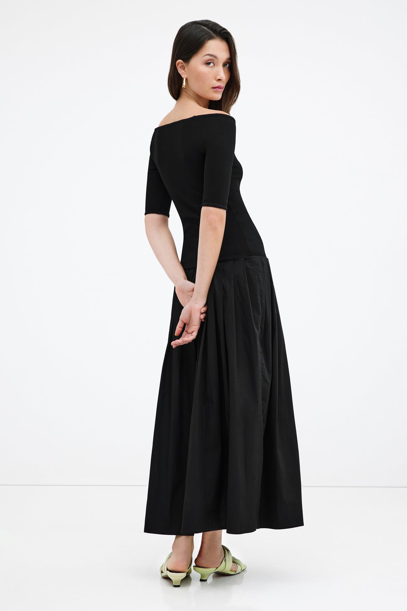 Black Boatneck Half-Sleeve Dress w Full Skirt
