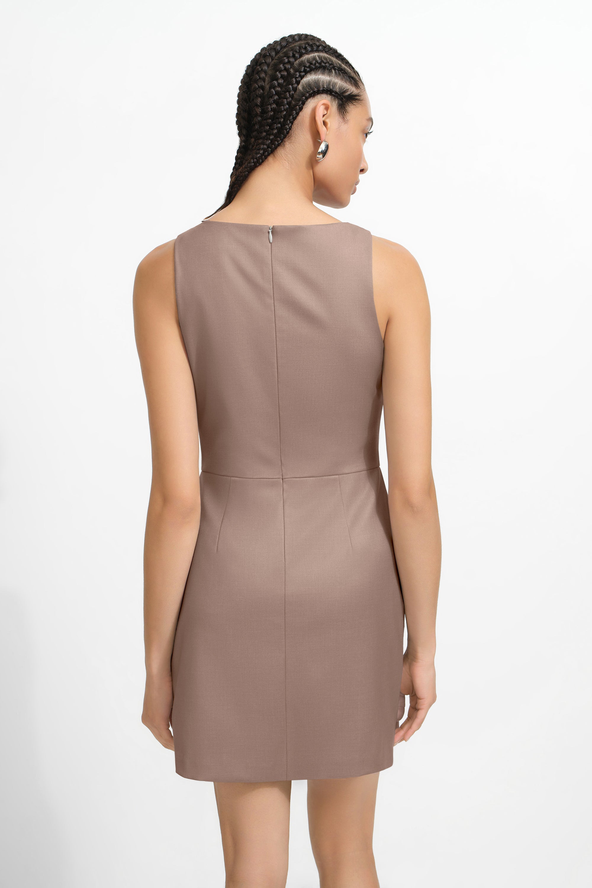 #Taupe