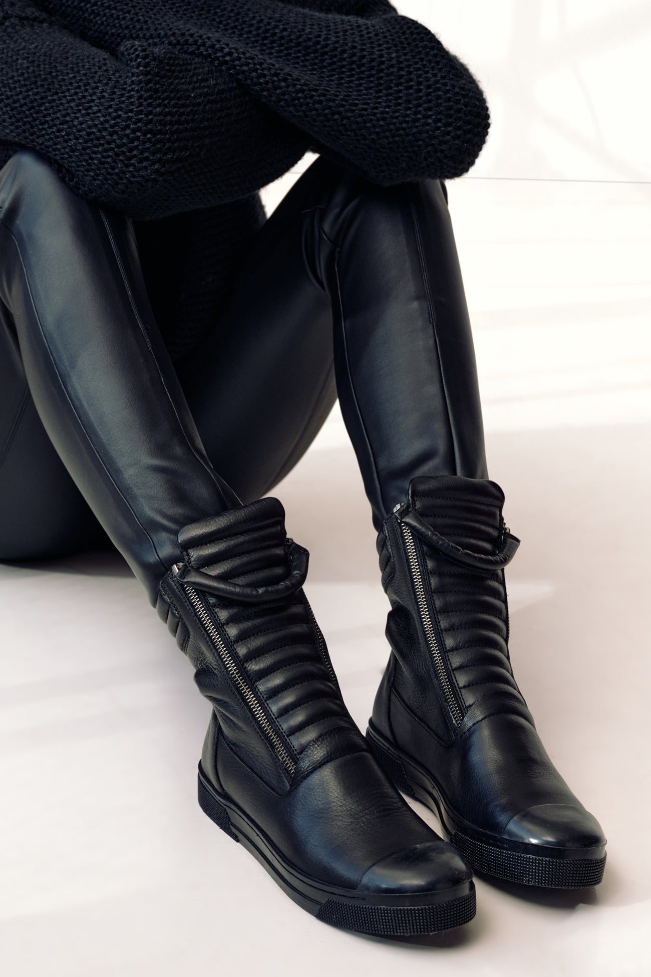 Leather Moda Bella Boots Black Stylish Zipper Leather Boots Karma