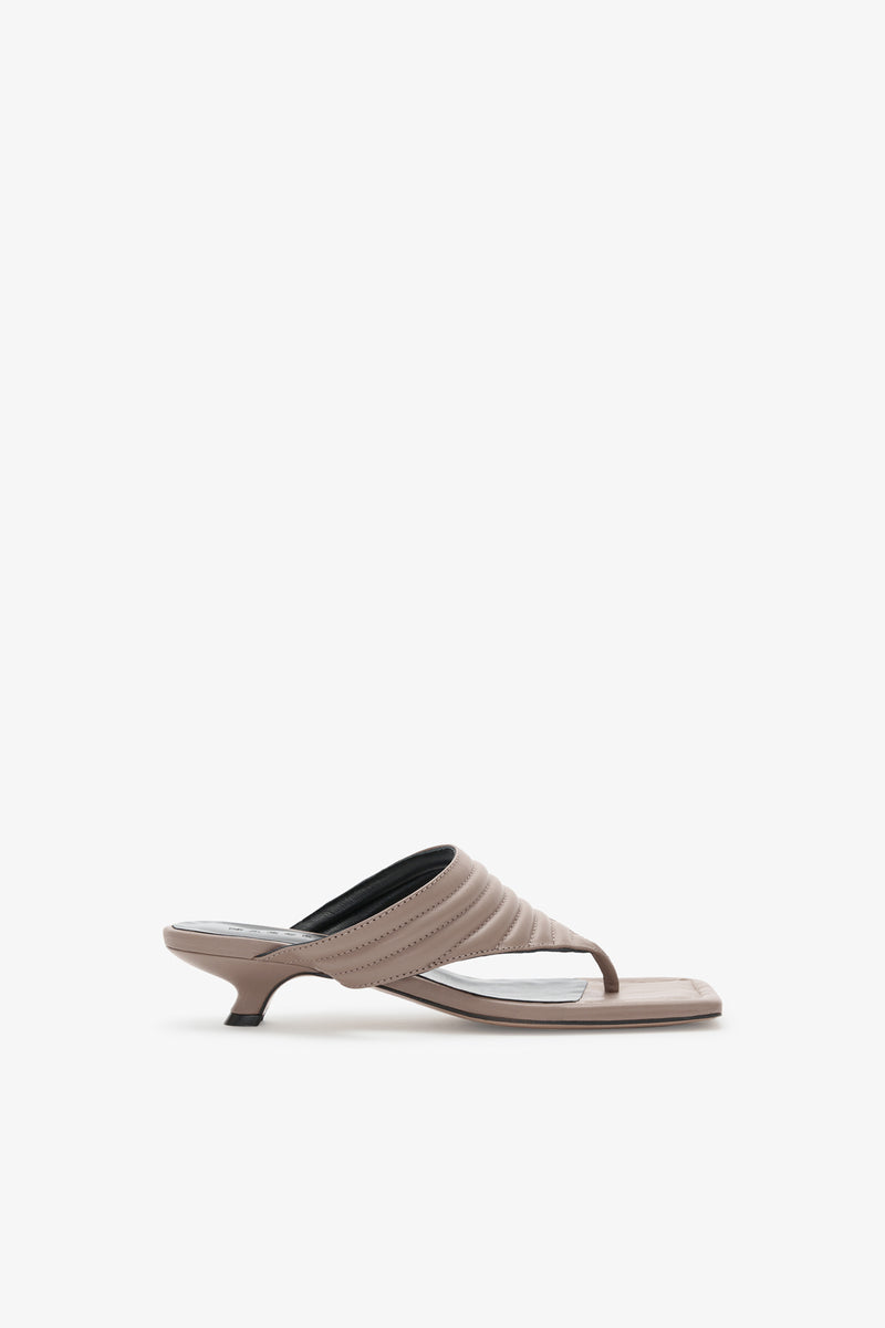#Taupe