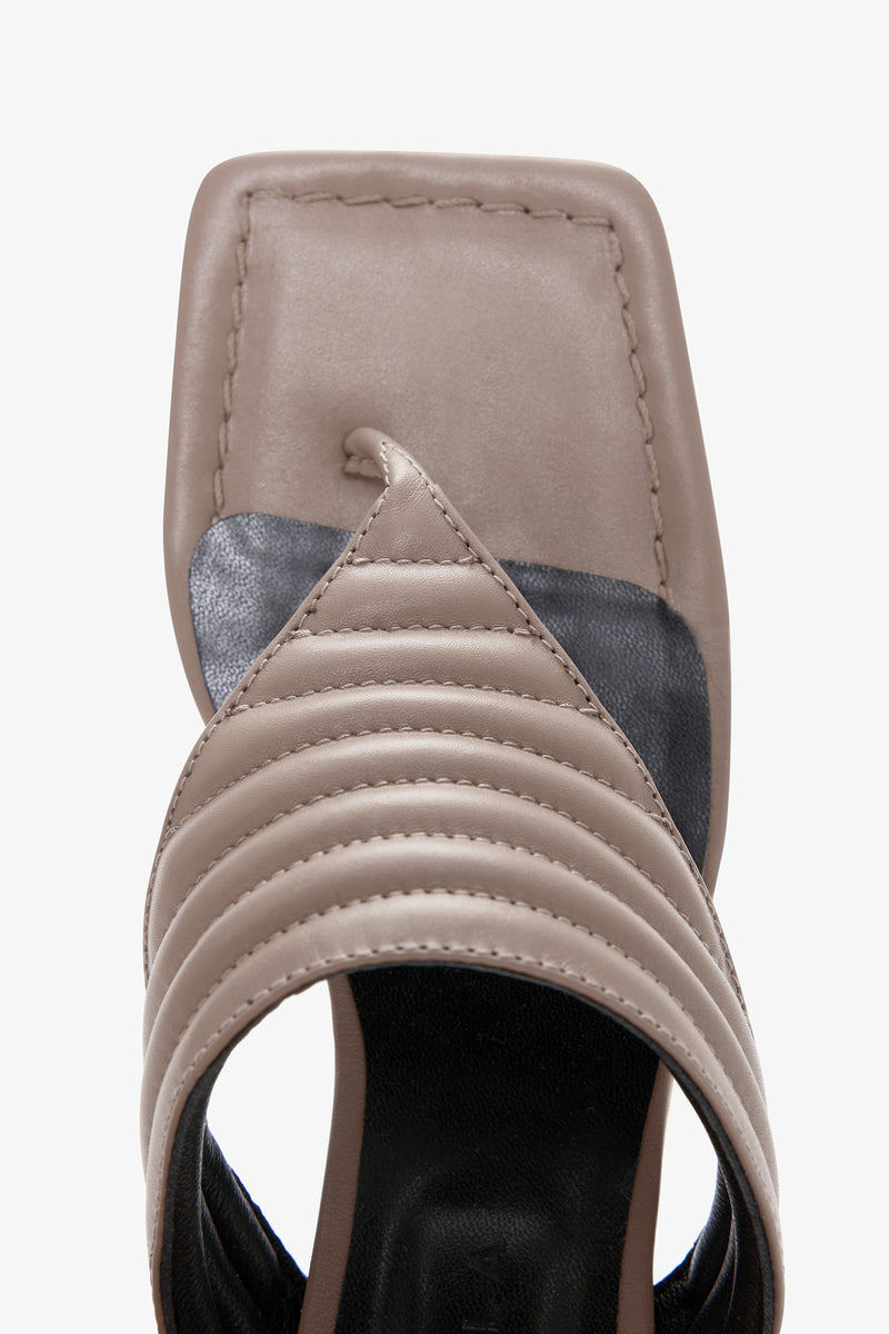 #Taupe