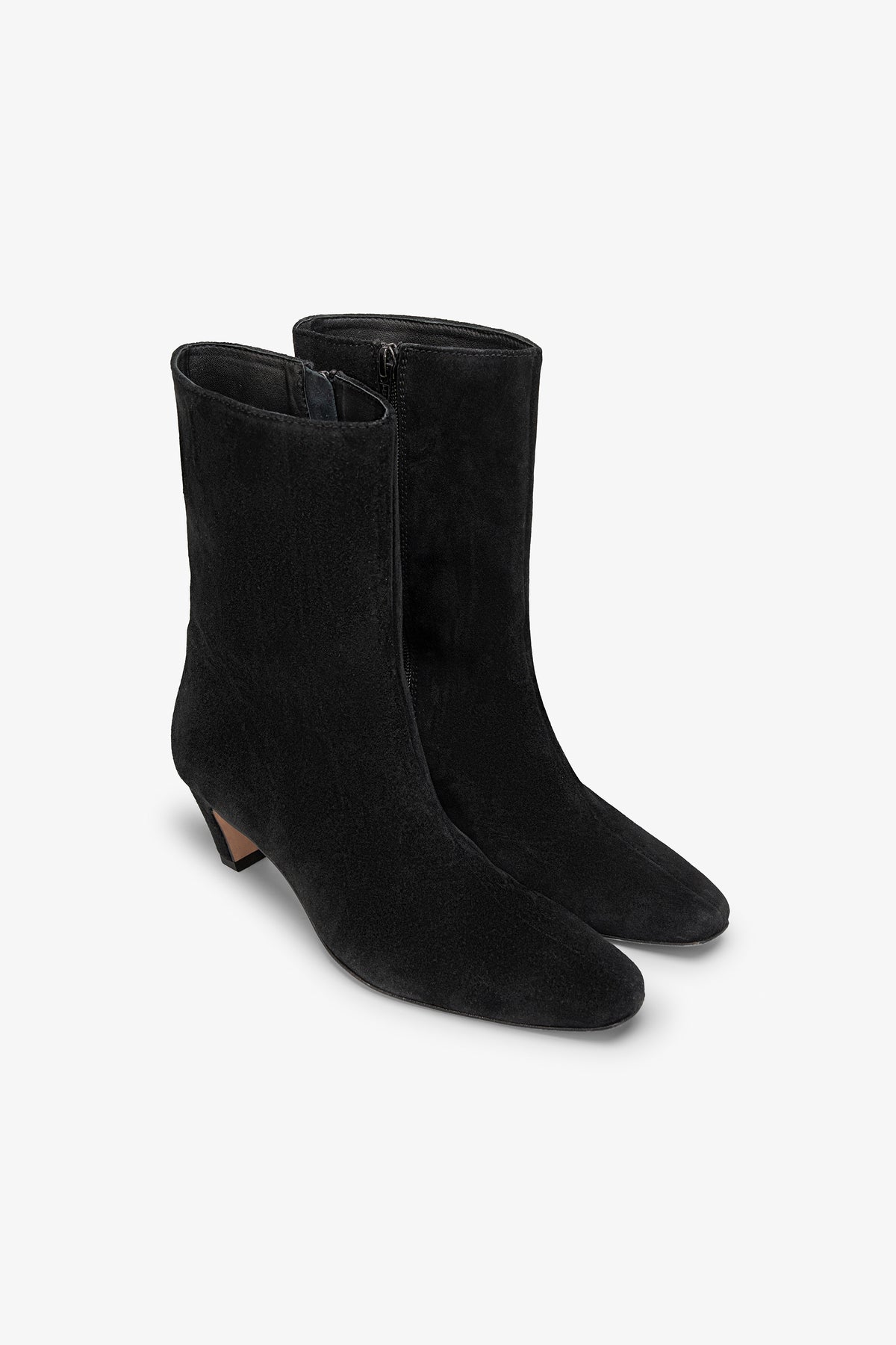 #Black Suede