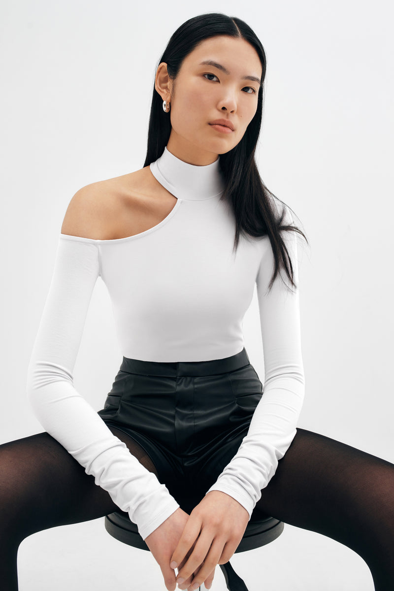 #Off White