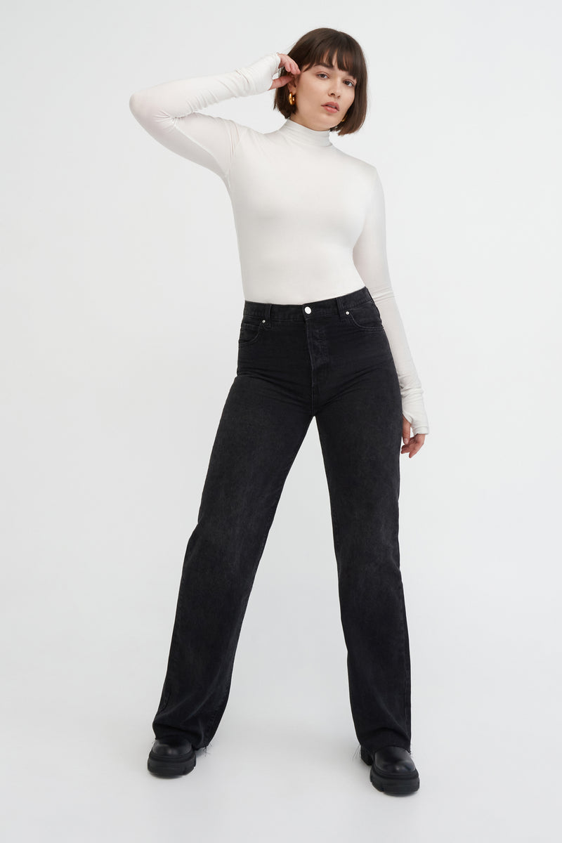 #Off White