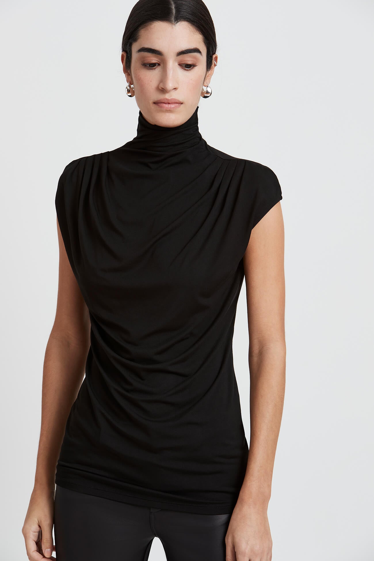 Black Fitted Cap Sleeved Top - Delancey Top | Marcella