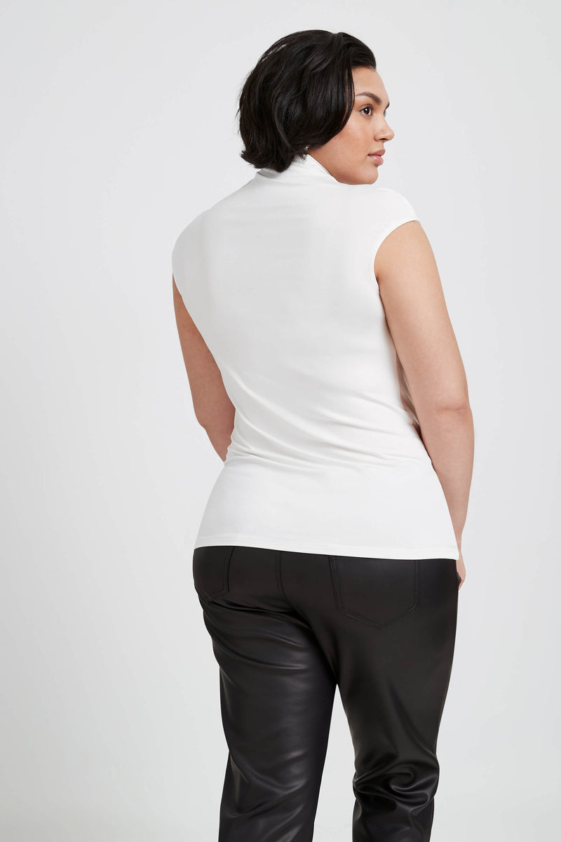 #Off White